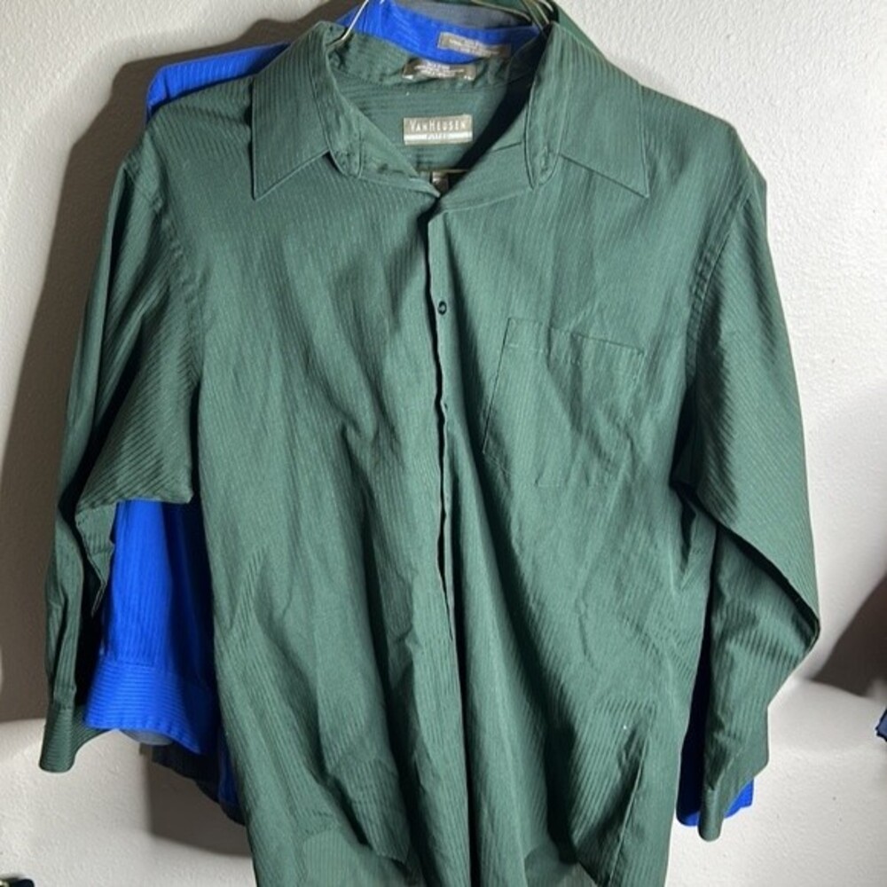 Van Heusen Fitted Button Down Shirt - Lot of 4 - 3 Striped and 1 Solid - Size 17